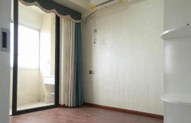 想全屋貼瓷磚？