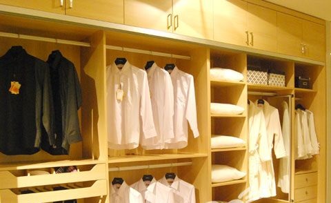 家居小秘訣：衣柜怎樣利用可以節省空間？